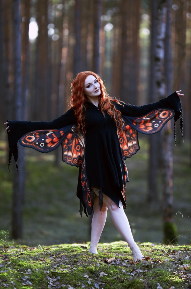IGNIS MOTH HOODIE